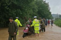 开云体育平台APP-坚守阵地抗击风雨，华丽晋级强