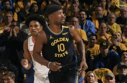 开云体育下载-火箭客场遭遇溃败，继续颓势