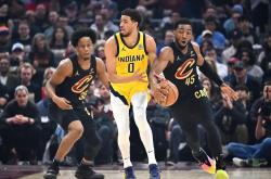 开云体育登录-步行者惊险战胜黄蜂，豪取五连胜