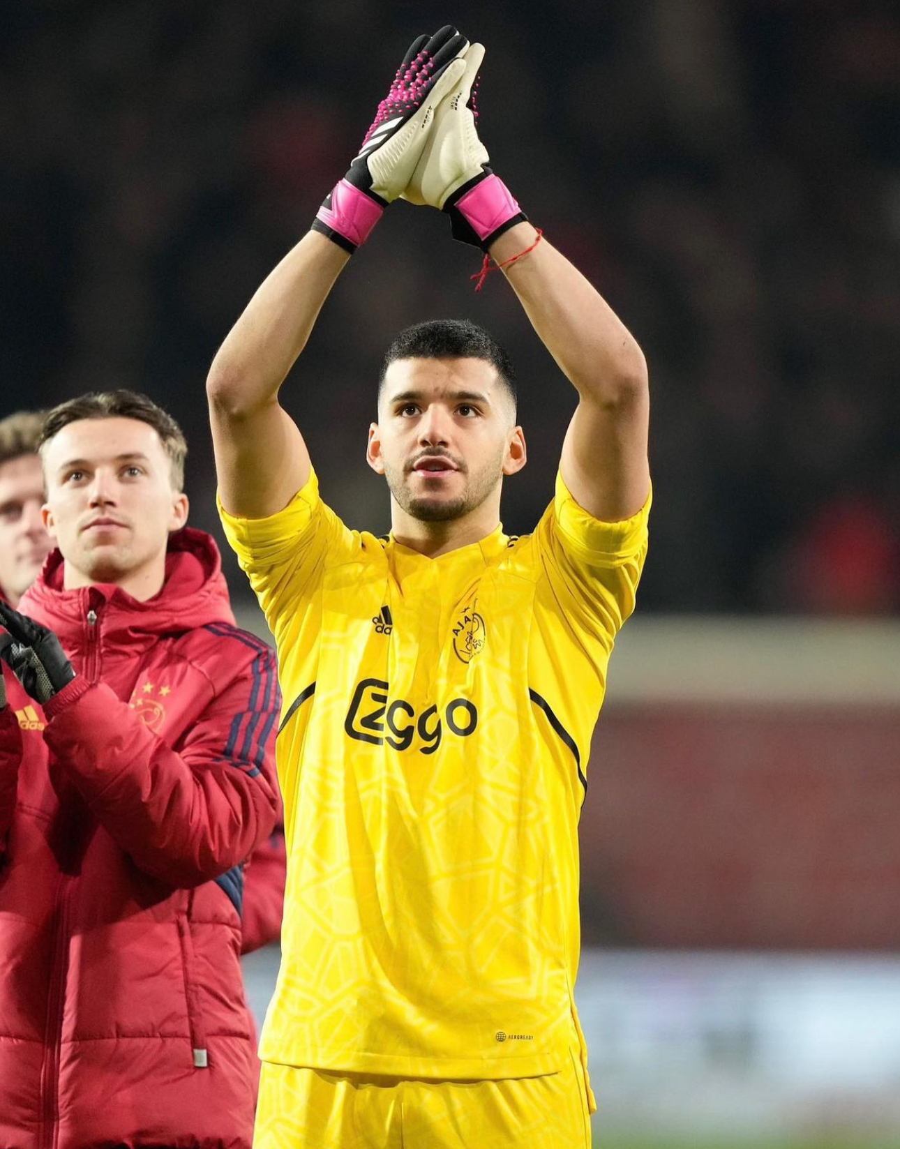 秘鲁球员在比赛中展现出色表现