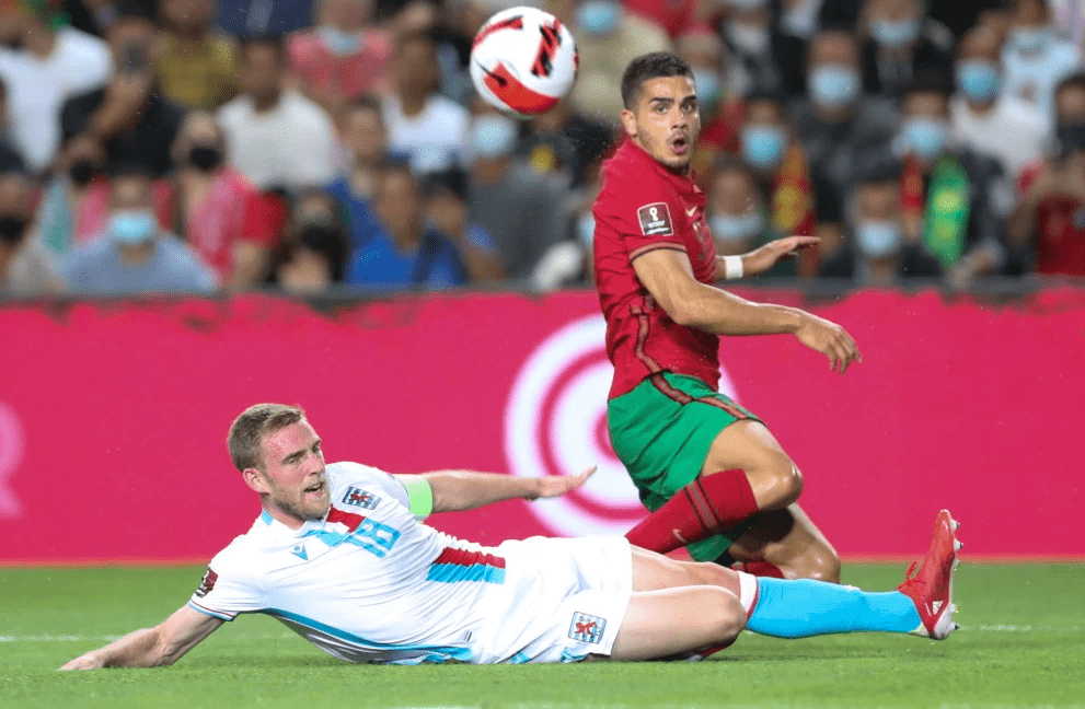 历史之巅!欧预赛赛场上的辉煌绽放 历史之巅!欧预赛赛场上的辉煌绽放